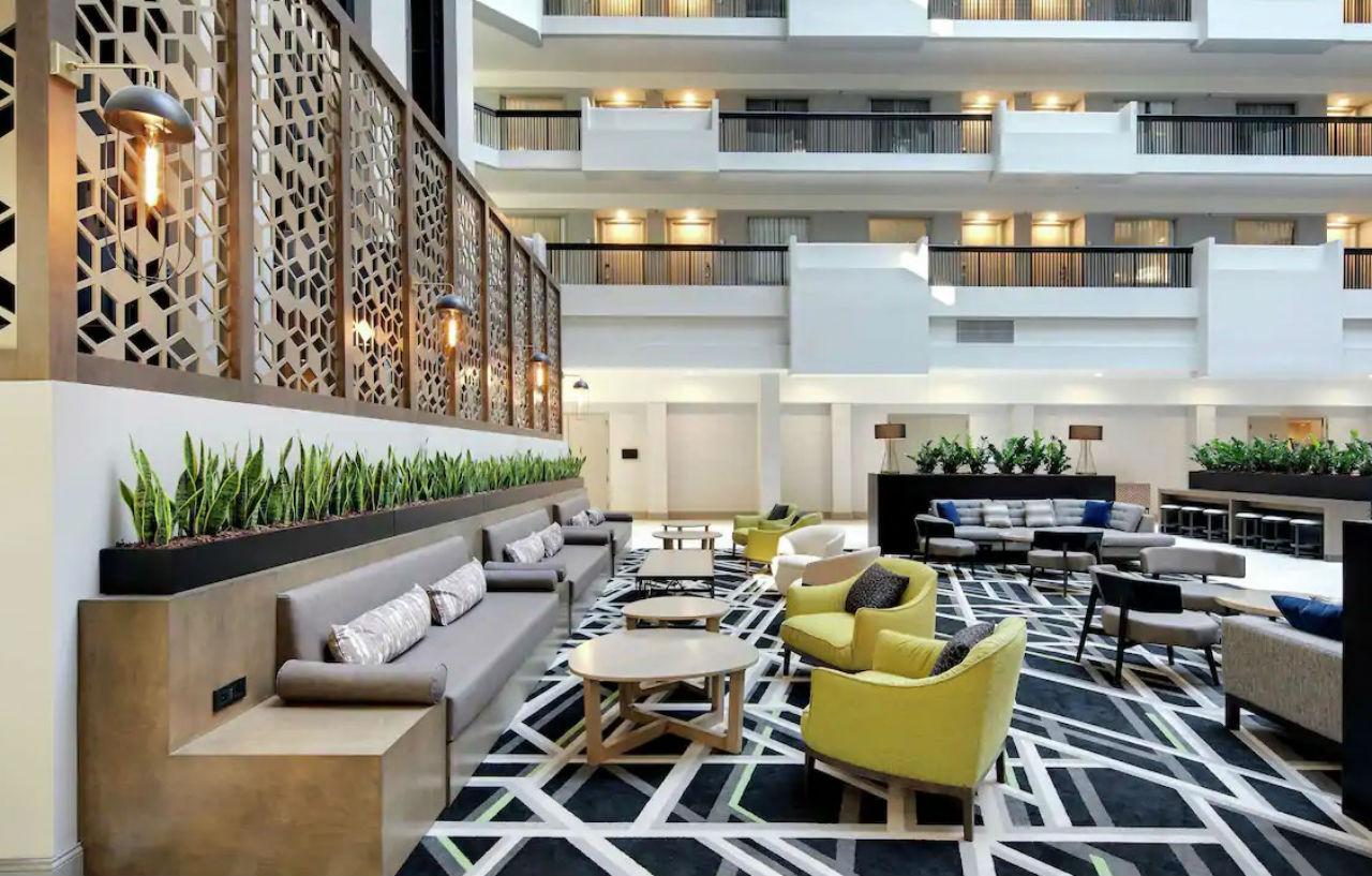 Embassy Suites Atlanta Perimeter Sandy Springs Bagian luar foto