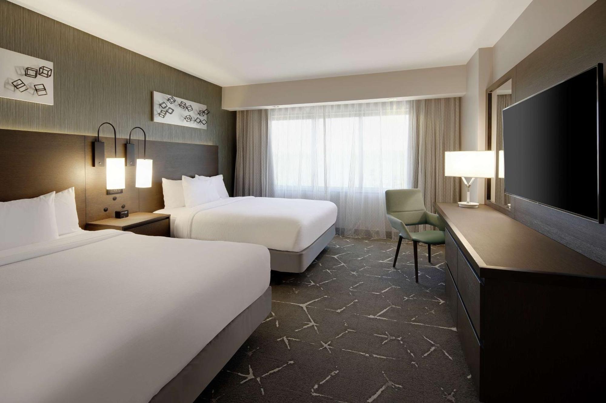 Embassy Suites Atlanta Perimeter Sandy Springs Bagian luar foto