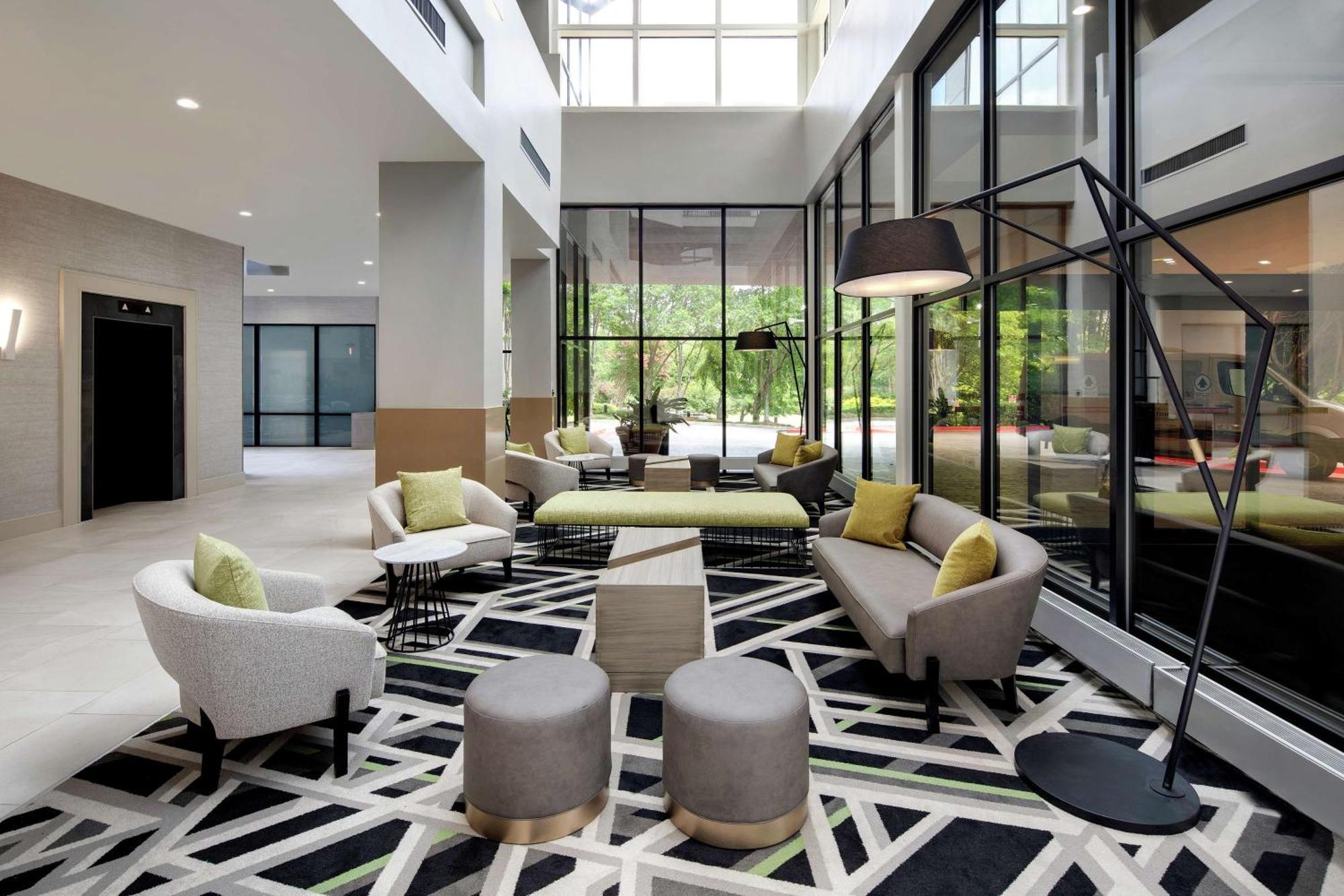 Embassy Suites Atlanta Perimeter Sandy Springs Bagian luar foto